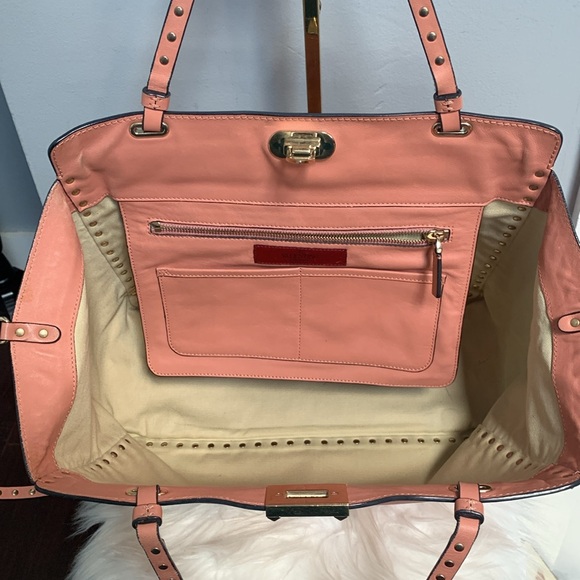 ❌SOLD❌Authentic Valentino Garavani pink leather Rockstud leather purse - Picture 11 of 17